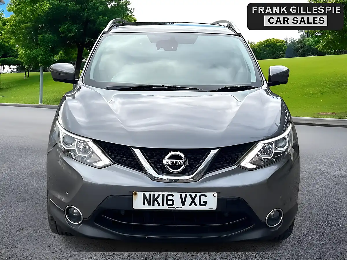 Used 2016 Nissan Qashqai N-Tec+ Grey - Interior and Exterior details 5