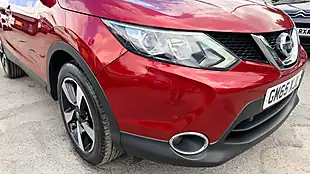 Used 2016 Nissan Qashqai N-Tec Red - Interior and Exterior details 17