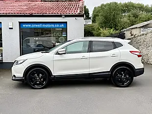 Used 2016 Nissan Qashqai N-Tec+ White - Interior and Exterior details 13