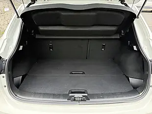 Used 2016 Nissan Qashqai N-Tec+ White - Interior and Exterior details 15