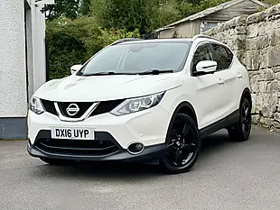 Used 2016 Nissan Qashqai N-Tec+ White - Interior and Exterior details 4