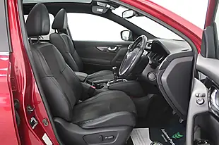 Used 2016 Nissan Qashqai N-Vision Red - Interior and Exterior details 13