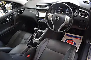 Used 2016 Nissan Qashqai Tekna Black - Interior and Exterior details 7