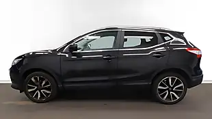 Used 2016 Nissan Qashqai Tekna Black - Interior and Exterior details 6