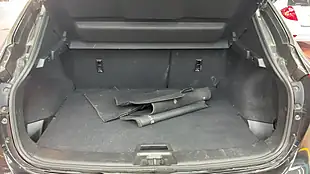 Used 2016 Nissan Qashqai Tekna Black - Interior and Exterior details 9