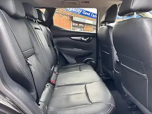 Used 2016 Nissan Qashqai Tekna Black - Interior and Exterior details 11