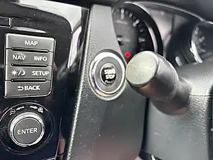 Used 2016 Nissan Qashqai Tekna Black - Interior and Exterior details 17