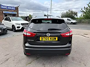 Used 2016 Nissan Qashqai Tekna Black - Interior and Exterior details 8