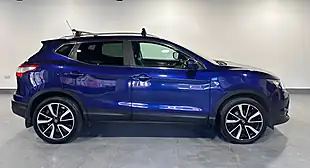 Used 2016 Nissan Qashqai Tekna Blue - Interior and Exterior details 2