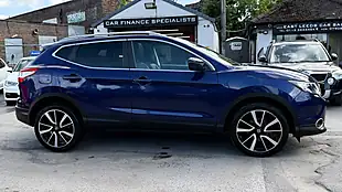 Used 2016 Nissan Qashqai Tekna Blue - Interior and Exterior details 2