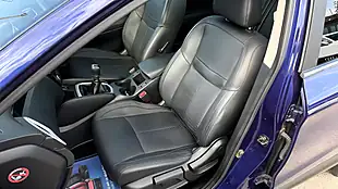 Used 2016 Nissan Qashqai Tekna Blue - Interior and Exterior details 20