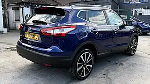 Used 2016 Nissan Qashqai Tekna Blue - Interior and Exterior details 3