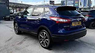 Used 2016 Nissan Qashqai Tekna Blue - Interior and Exterior details 5