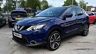 Used 2016 Nissan Qashqai Tekna Blue - Interior and Exterior details 7