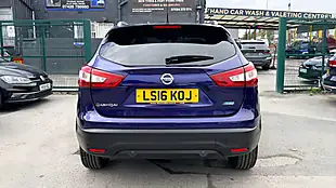 Used 2016 Nissan Qashqai Tekna Blue - Interior and Exterior details 4