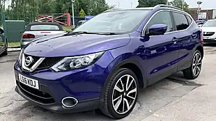 Used 2016 Nissan Qashqai Tekna Blue - Interior and Exterior details 7