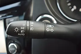 Used 2016 Nissan Qashqai Tekna Blue - Interior and Exterior details 17