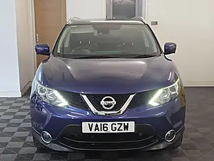 Used 2016 Nissan Qashqai Tekna Blue - Interior and Exterior details 2