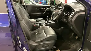 Used 2016 Nissan Qashqai Tekna Blue - Interior and Exterior details 11