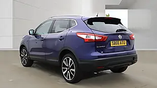 Used 2016 Nissan Qashqai Tekna Blue - Interior and Exterior details 3