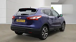 Used 2016 Nissan Qashqai Tekna Blue - Interior and Exterior details 4