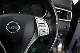 Used 2016 Nissan Qashqai Tekna Bronze - Interior and Exterior details 17