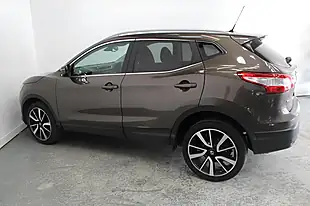Used 2016 Nissan Qashqai Tekna Bronze - Interior and Exterior details 7