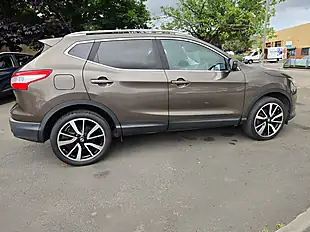 Used 2016 Nissan Qashqai Tekna Bronze - Interior and Exterior details 6