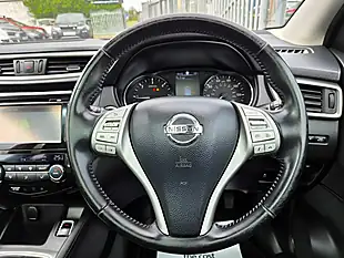 Used 2016 Nissan Qashqai Tekna Grey - Interior and Exterior details 10