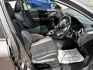 Used 2016 Nissan Qashqai Tekna Grey - Interior and Exterior details 12