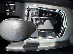 Used 2016 Nissan Qashqai Tekna Grey - Interior and Exterior details 17