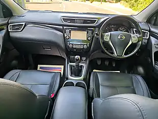 Used 2016 Nissan Qashqai Tekna Grey - Interior and Exterior details 11