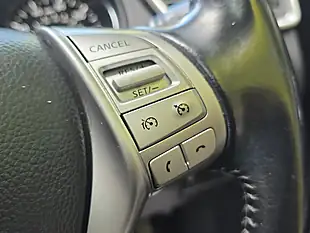 Used 2016 Nissan Qashqai Tekna Grey - Interior and Exterior details 16