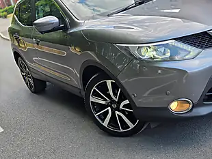 Used 2016 Nissan Qashqai Tekna Grey - Interior and Exterior details 19