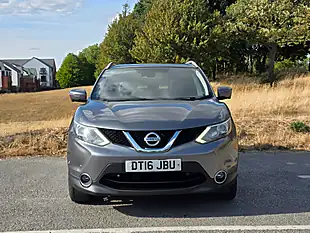 Used 2016 Nissan Qashqai Tekna Grey - Interior and Exterior details 2
