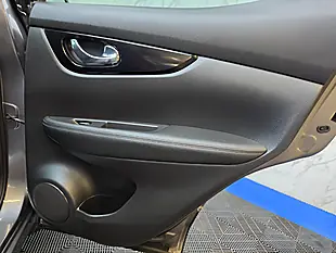 Used 2016 Nissan Qashqai Tekna Grey - Interior and Exterior details 19