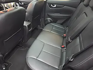 Used 2016 Nissan Qashqai Tekna Grey - Interior and Exterior details 16