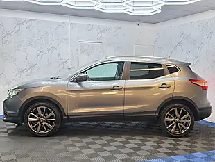 Used 2016 Nissan Qashqai Tekna Grey - Interior and Exterior details 8