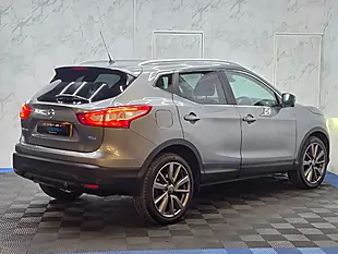 Used 2016 Nissan Qashqai Tekna Grey - Interior and Exterior details 9