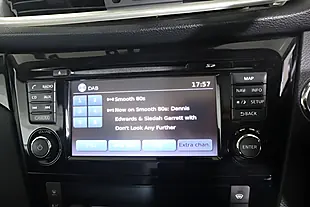 Used 2016 Nissan Qashqai Tekna Grey - Interior and Exterior details 14