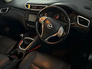 Used 2016 Nissan Qashqai Tekna Grey - Interior and Exterior details 10