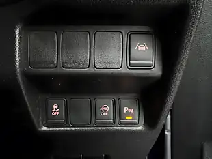 Used 2016 Nissan Qashqai Tekna Ink Blue - Interior and Exterior details 15