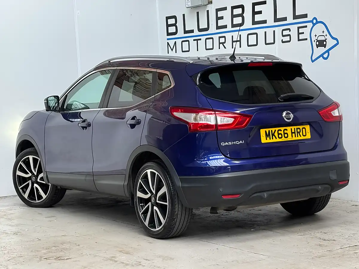 Used 2016 Nissan Qashqai Tekna Ink Blue - Interior and Exterior details 4