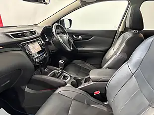 Used 2016 Nissan Qashqai Tekna Ink Blue - Interior and Exterior details 12