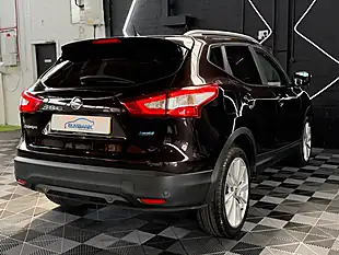Used 2016 Nissan Qashqai Tekna Metallic Black - Interior and Exterior details 14