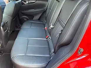 Used 2016 Nissan Qashqai Tekna Red - Interior and Exterior details 18