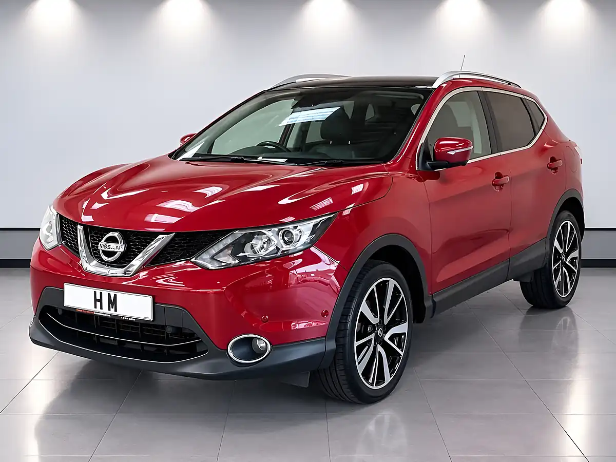 Used 2016 Nissan Qashqai Tekna Red - Interior and Exterior details 10