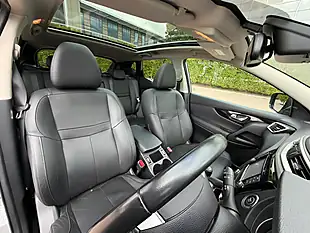 Used 2016 Nissan Qashqai Tekna Silver - Interior and Exterior details 10