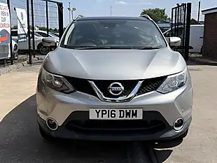 Used 2016 Nissan Qashqai Tekna Silver - Interior and Exterior details 2
