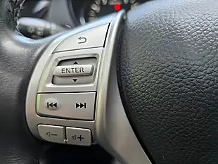 Used 2016 Nissan Qashqai Tekna White - Interior and Exterior details 15